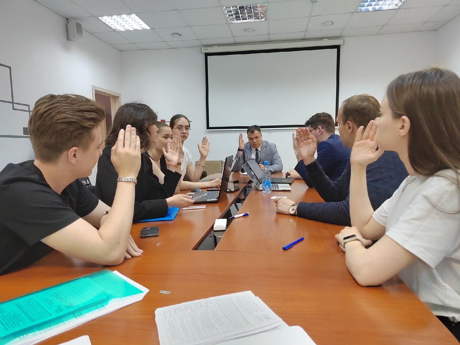 Read more about the article Дополнительные выборы в Молодёжный парламент Новосибирской области IV созыва состоялись